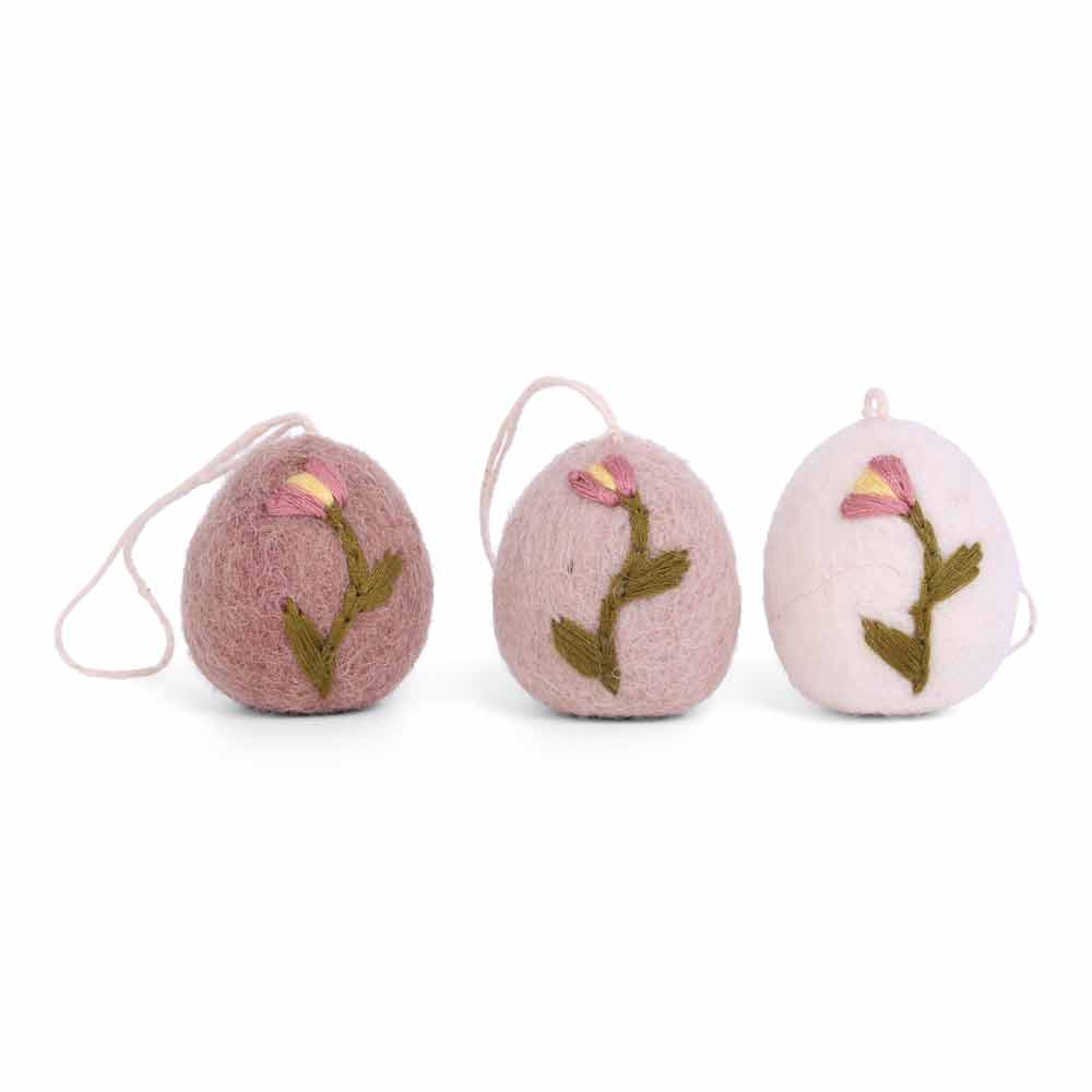 Three Gry & Sif - Anhänger Eier mit Stickerei Tulpe Filz 3er-Set Ornamente mit Blumen darauf.