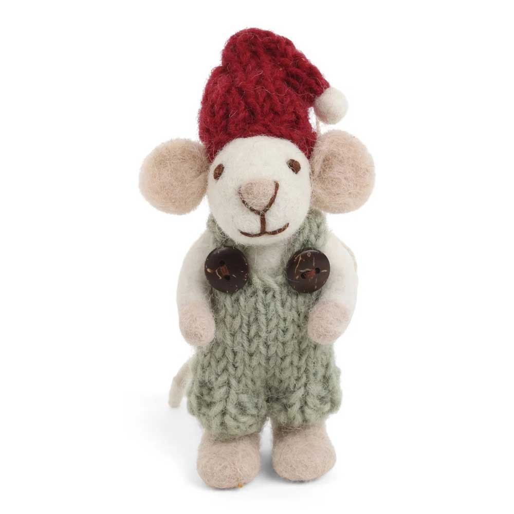 Gry & Sif – Babymaus Filz mit grünem Schlauch trägt eine rote Mütze und einen grünen Pullover.