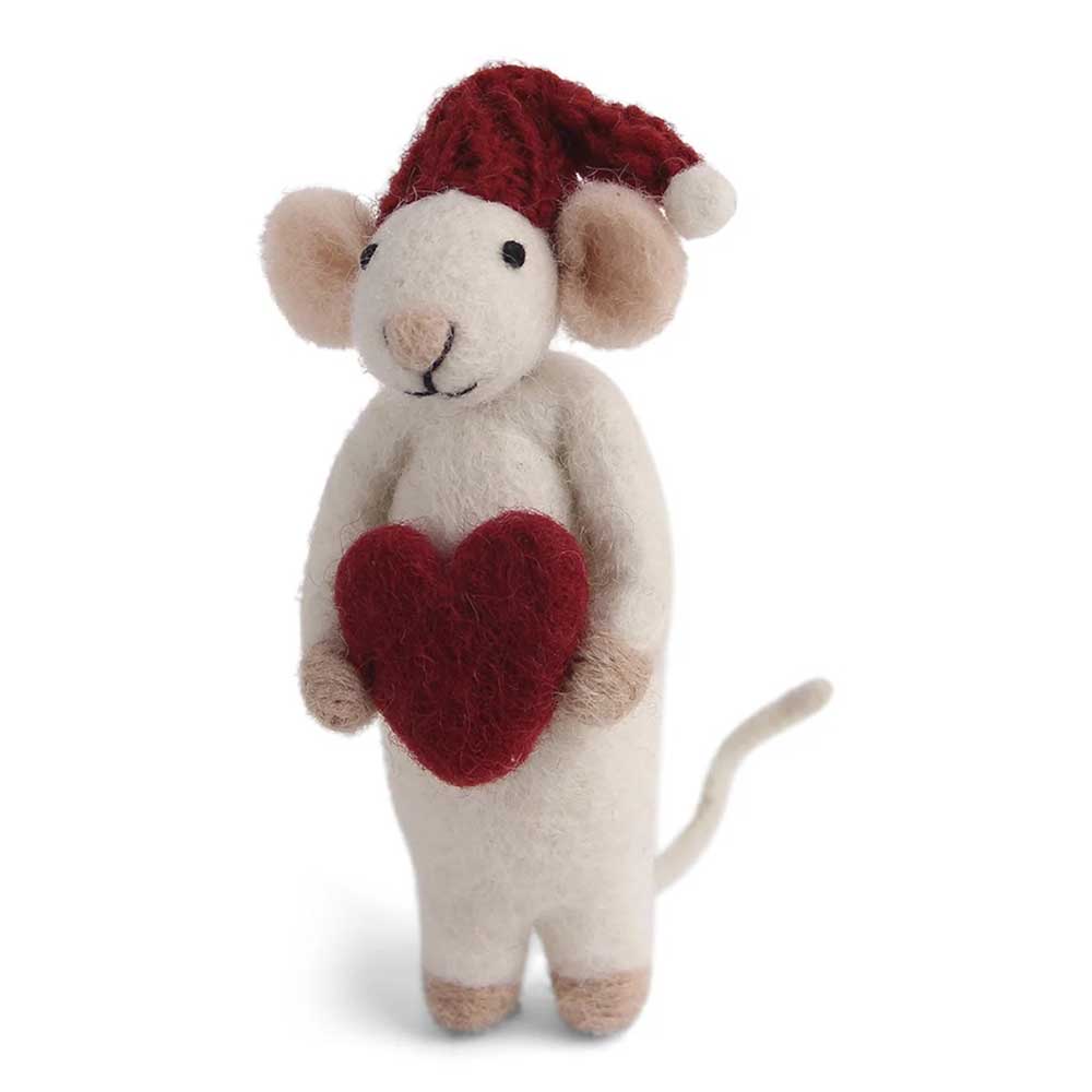 Eine Gry & Sif – Maus mit rotem Herz-Figur, die eine rote Weihnachtsmütze trägt und ein rotes Herz hält.