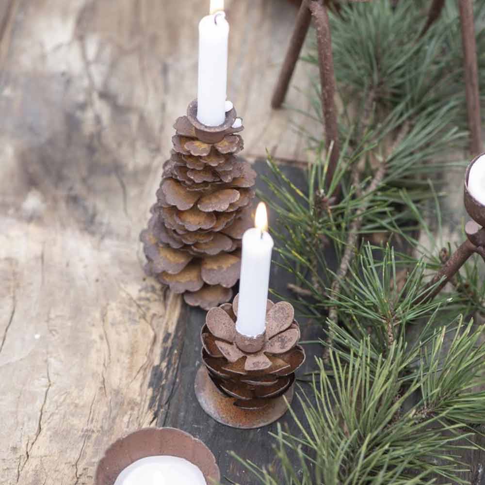 Ib Laursen - Kerzenhalter Zapfen für dünne Kerze Rost