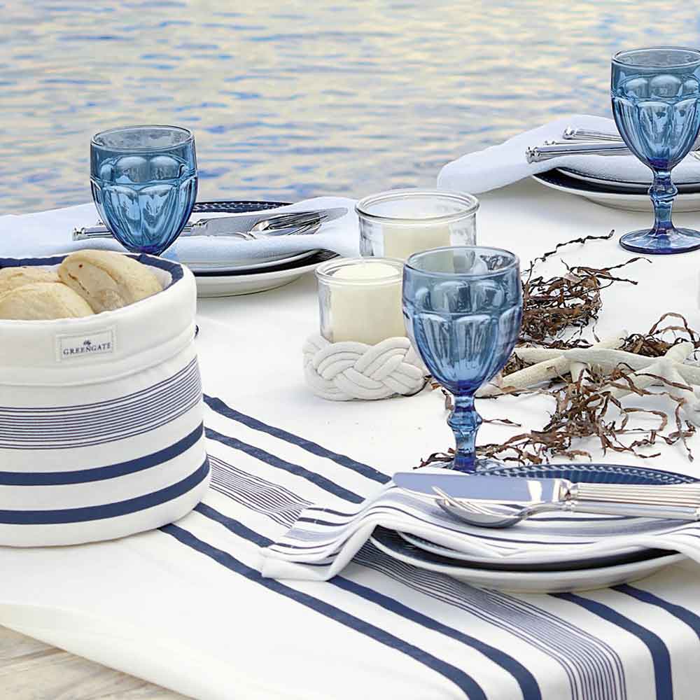 Sommertisch dekorieren im Landhausstil