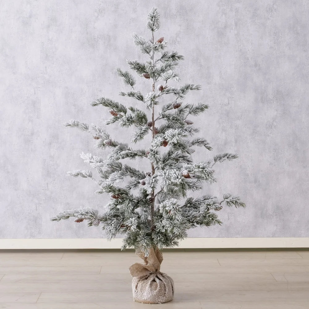 Boltze - Weihnachtsbaum mit Schnee und Zapfen wie echt 120 cm