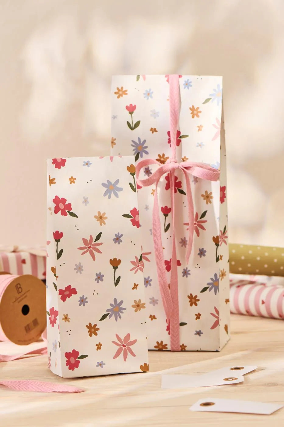 Ib Laursen - Buntfalttüte Blumenwiese Medium