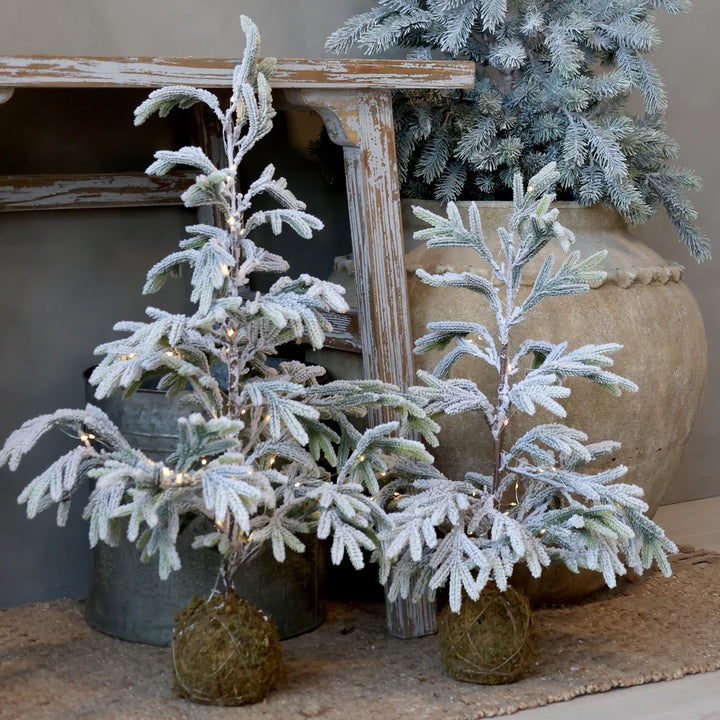 Chic Antique - Fleur Tannenbaum mit Schnee & LED inkl. Timer grün