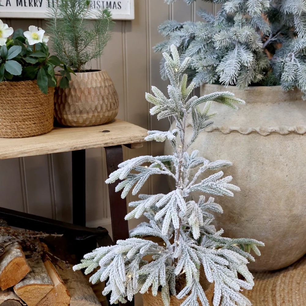 Chic Antique - Fleur Tannenbaum mit Schnee & LED inkl. Timer grün