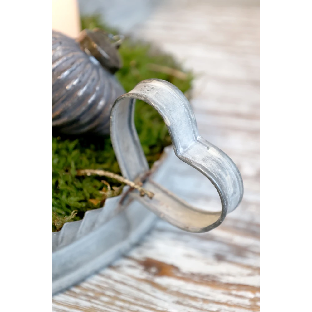 Chic Antique - Tablett mit herzförmigen Griff und gewelltem Rand antique zink Mega