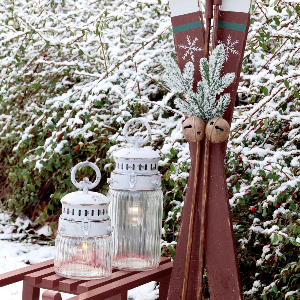 Chic Antique - Vintage Ski mit Stöcken für Deko antique cherry