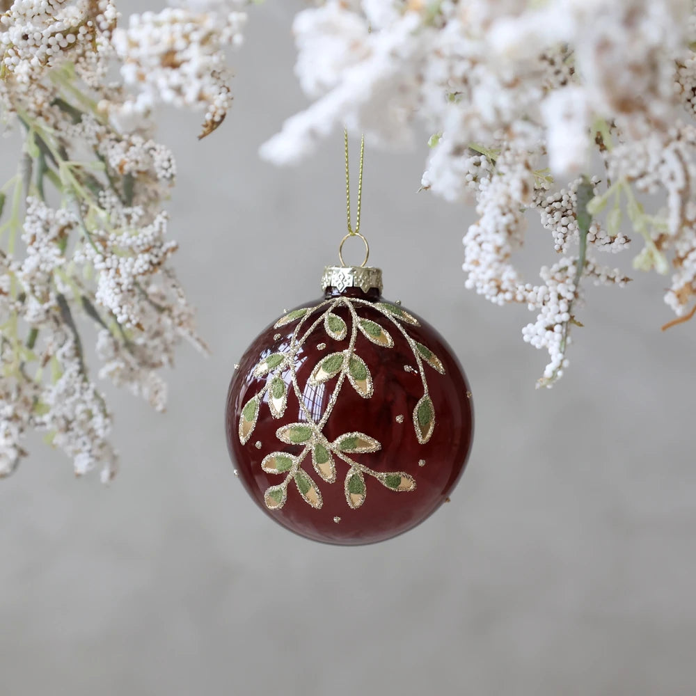 Chic Antique - Weihnachtskugel mit Blätter cherry