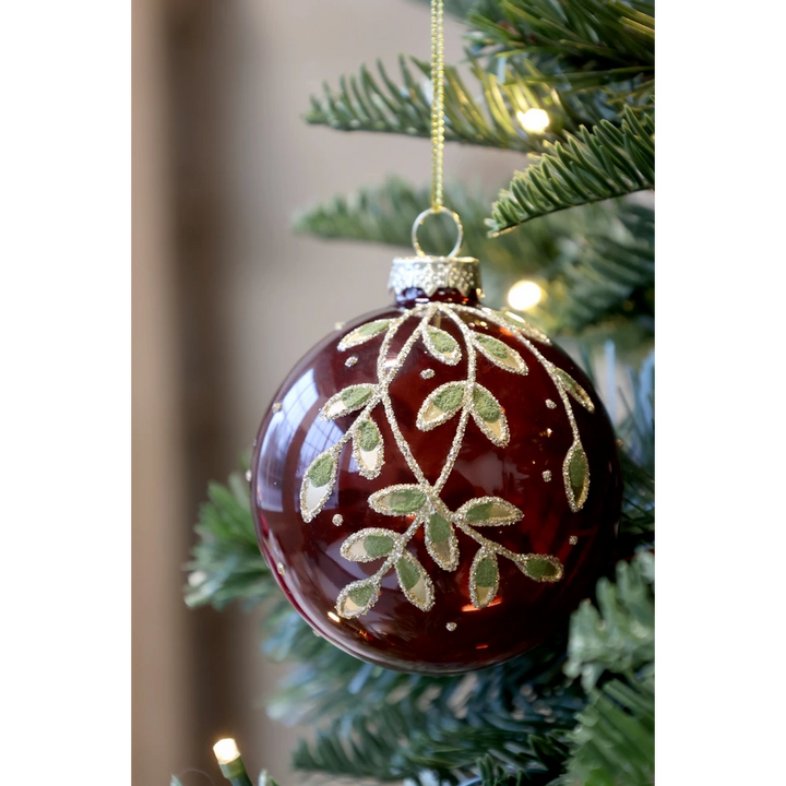 Chic Antique - Weihnachtskugel mit Blätter cherry