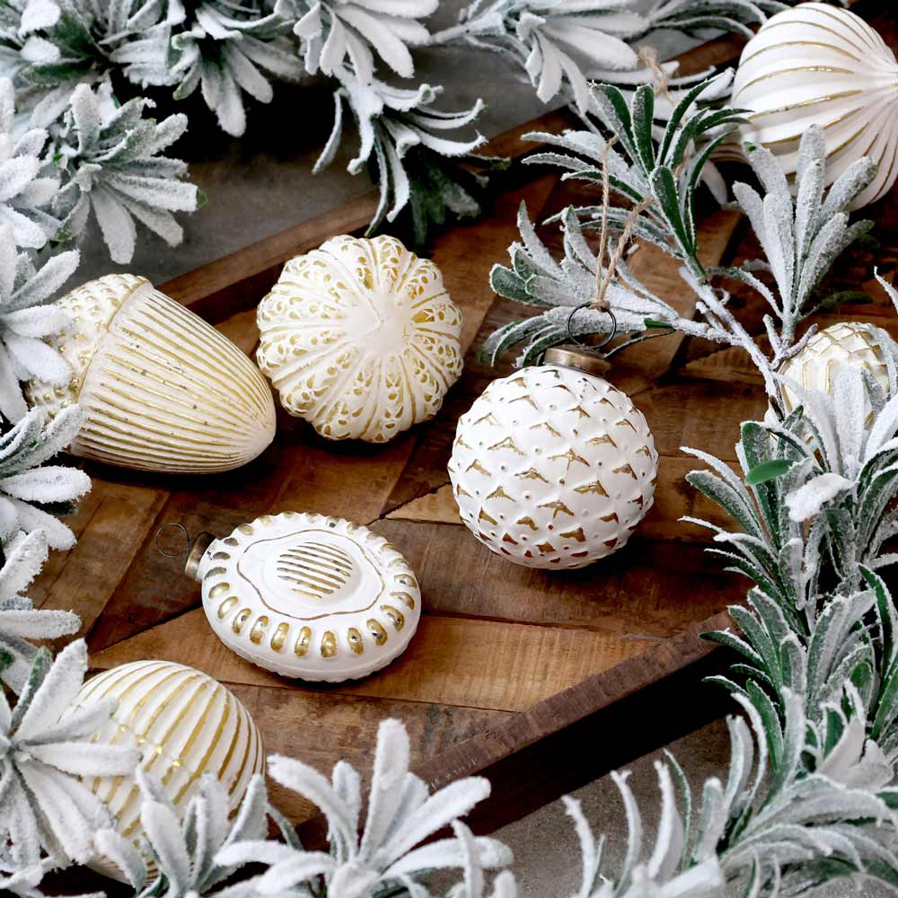 Weihnachtskugel Zwiebelmuster weiß gold