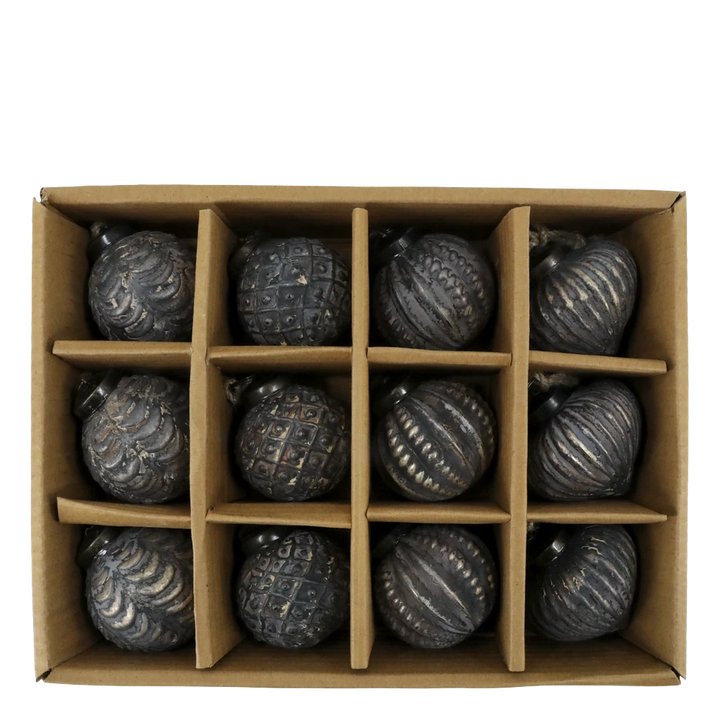 Chic Antique - Weihnachtskugeln in einer Schachtel 12er-Set antique mokka