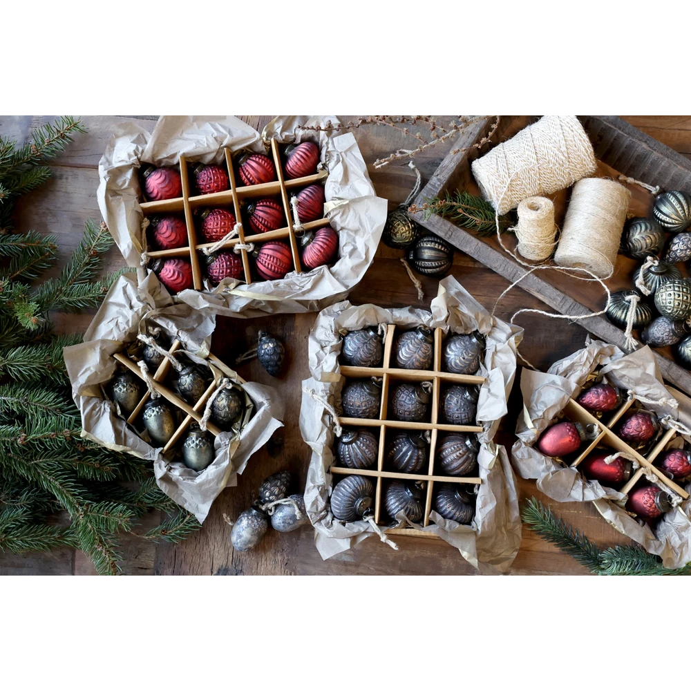 Chic Antique - Weihnachtskugeln in einer Schachtel 12er-Set antique mokka