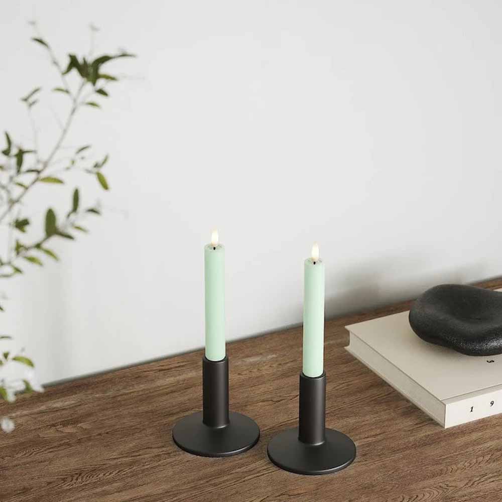 LED-Stabkerzen Mint 2er-Set mit 3D-Flamme & Timer – Alsaba