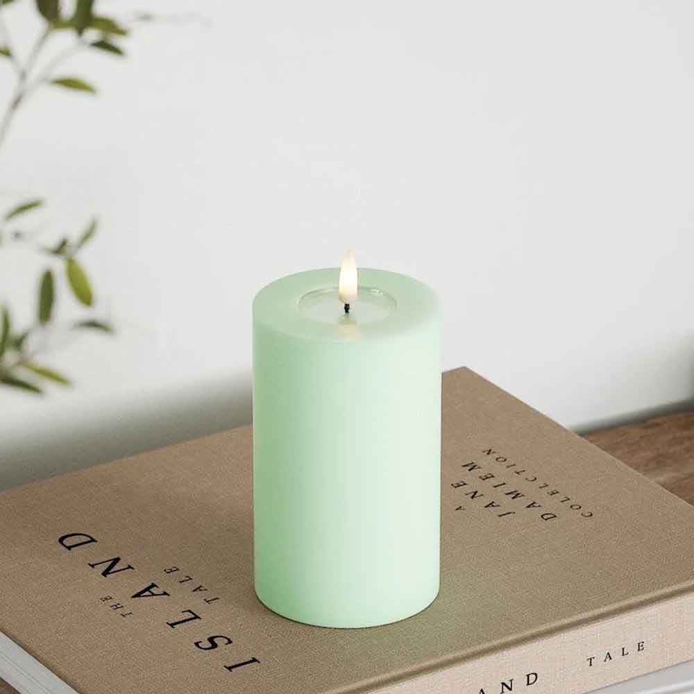 Deluxe LED-Kerze Mint mit echter Flamme