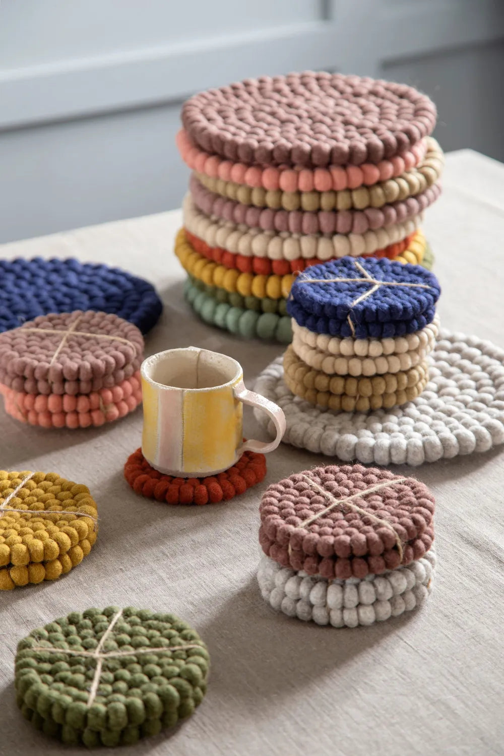 Gry & Sif - Großer Untersetzer - Dusty Red