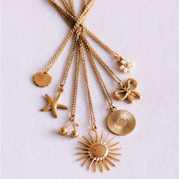 Bazou - Feine Halskette mit Gänseblümchen Creme