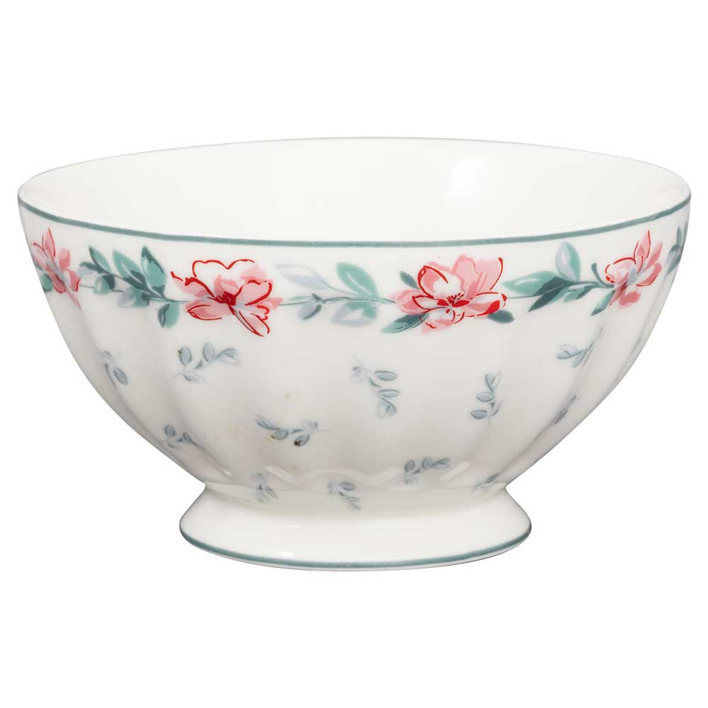 Eine GreenGate - Jalia French Bowl XL in Weiß mit breitem Rand, geschmückt mit einem Muster aus rosa und roten Blumen und grünen Blättern.