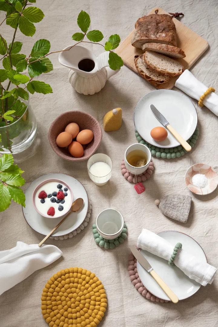 Gry & Sif - Großer Untersetzer Filz Dusty Light Green