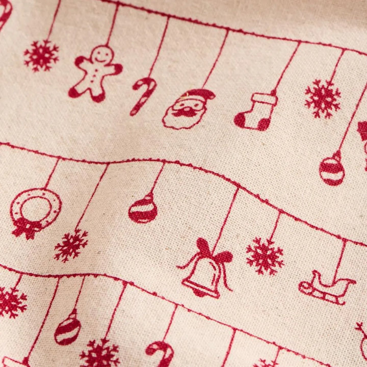 Ib Laursen - Geschirrtuch Hollie natur mit rotem Weihnachtsschmuck an Schnüren