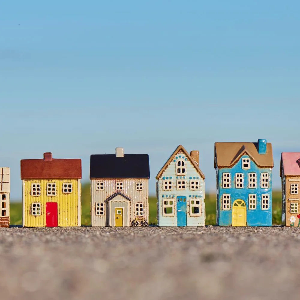 Ib Laursen - Haus für Teelicht Visby, Fahrrad vorne, schwarzes Dach