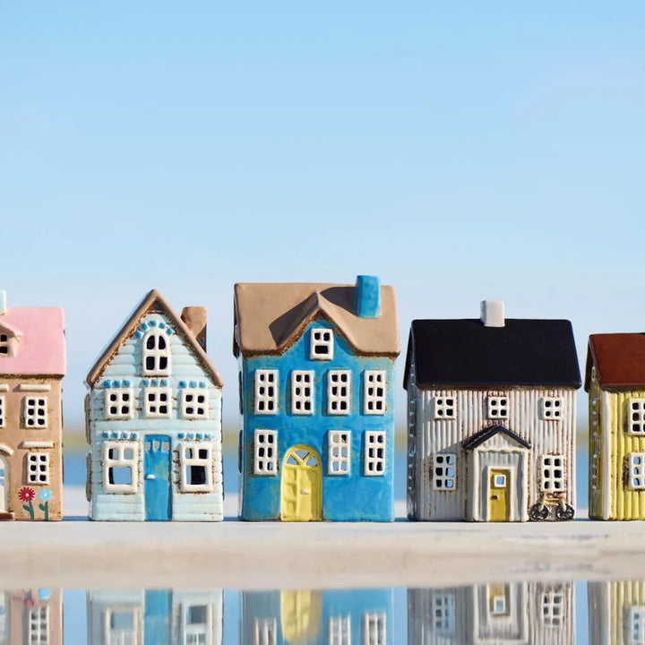 Ib Laursen - Haus für Teelicht Visby, Fahrrad vorne, schwarzes Dach