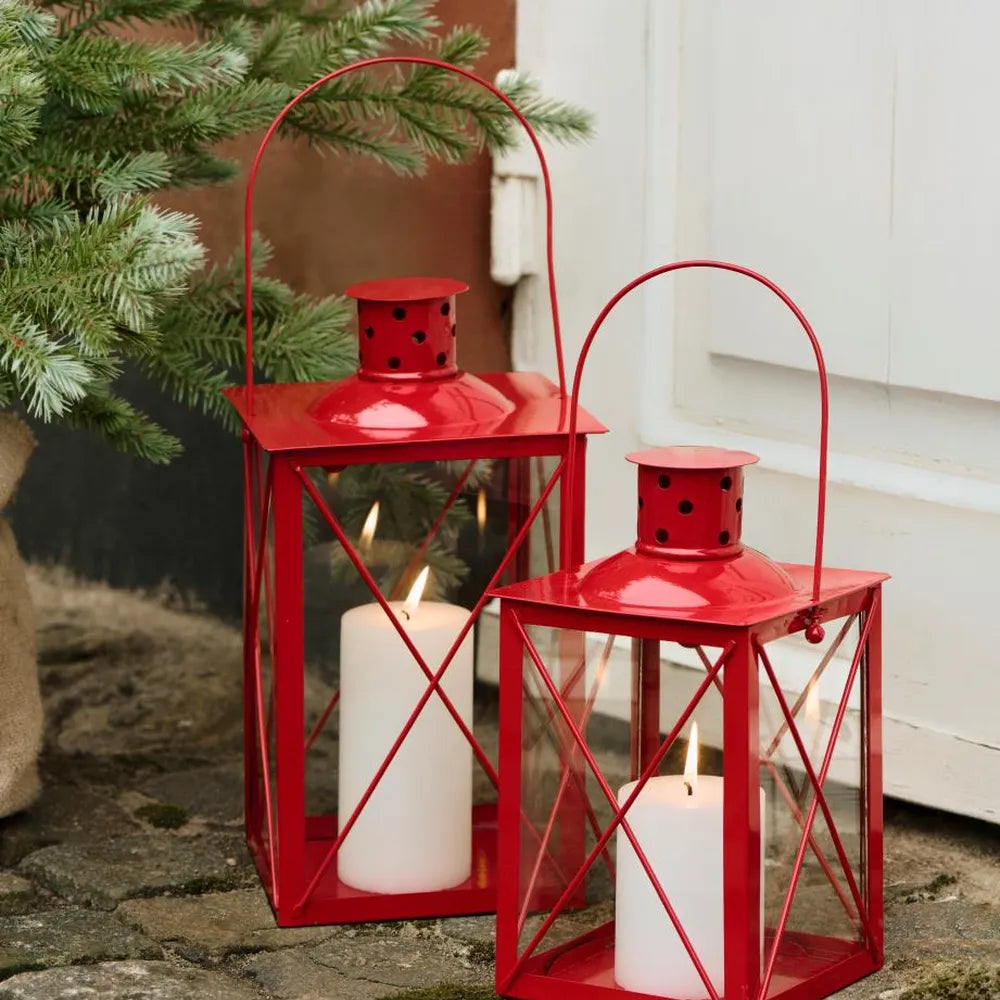 Ib Laursen - Laterne rot viereckig mit Kreuz über dem Glas