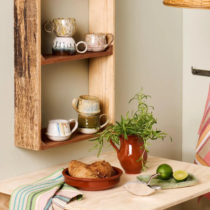 Ib Laursen - Tasse mit Henkel Vallvik erdige Farbtöne, mit blauer Laufglasur