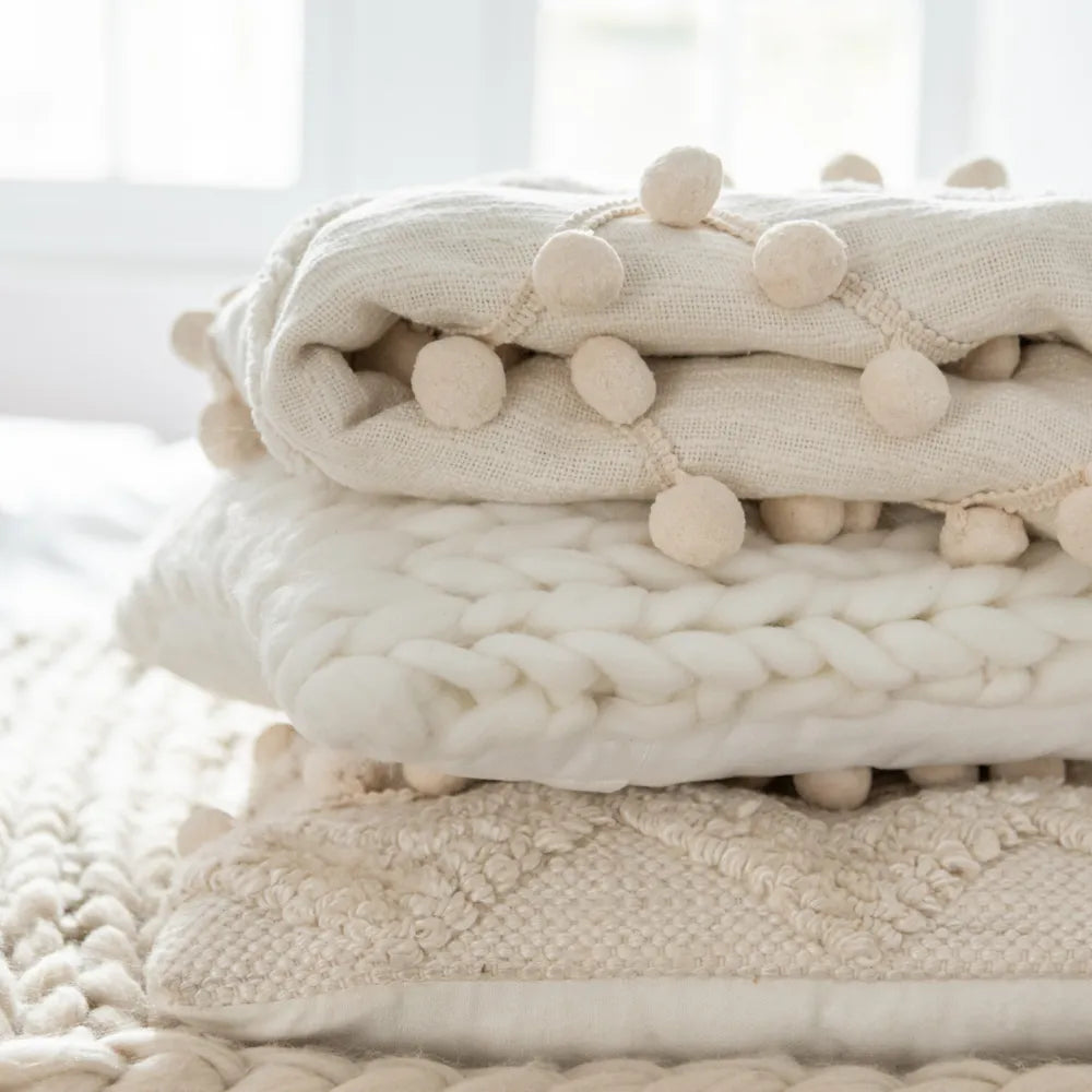 J-Line – Kissen gestrickt Hygge Home Weiß