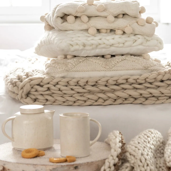 J-Line – Kissen gestrickt Hygge Home Weiß