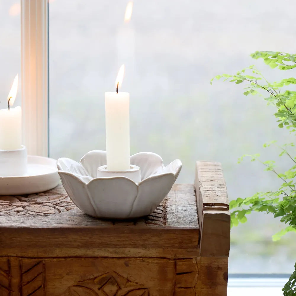 Chic Antique - Kerzenhalter Blüte aus Steingut