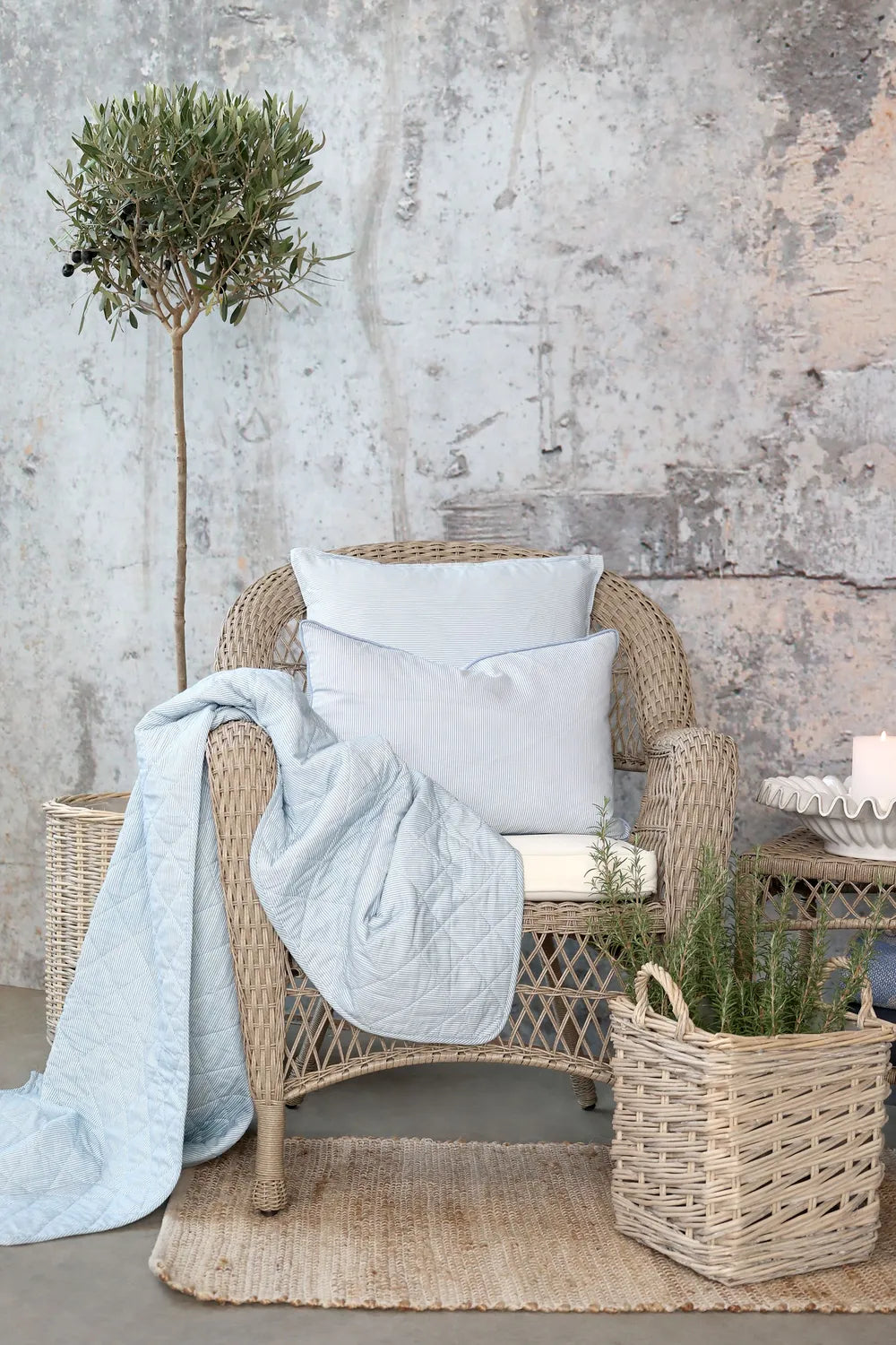 Chic Antique - Kissenhülle gestreift Sky Blue und Weiß