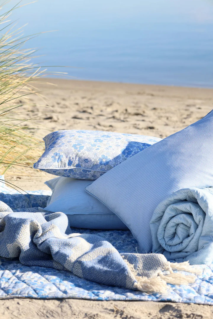 Chic Antique - Kissenhülle gestreift Sky Blue und Weiß