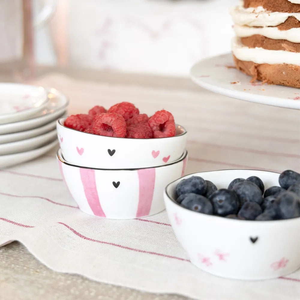 Bastion Collections - Kleine Keramikschale mit Herz-, Streifen- oder Blumendekor