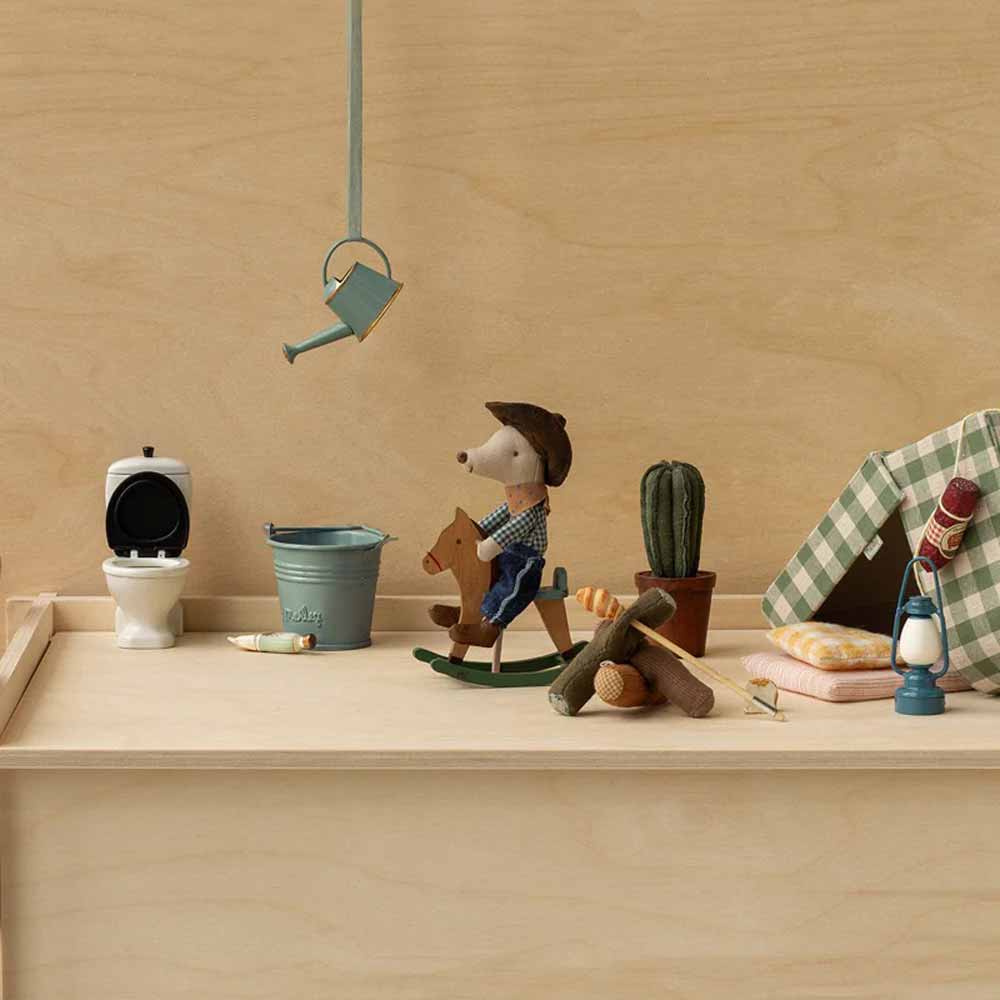 maileg zelt maus Maileg Cowboy-Maus auf Schaukelpferd – Little Brother – Alsaba