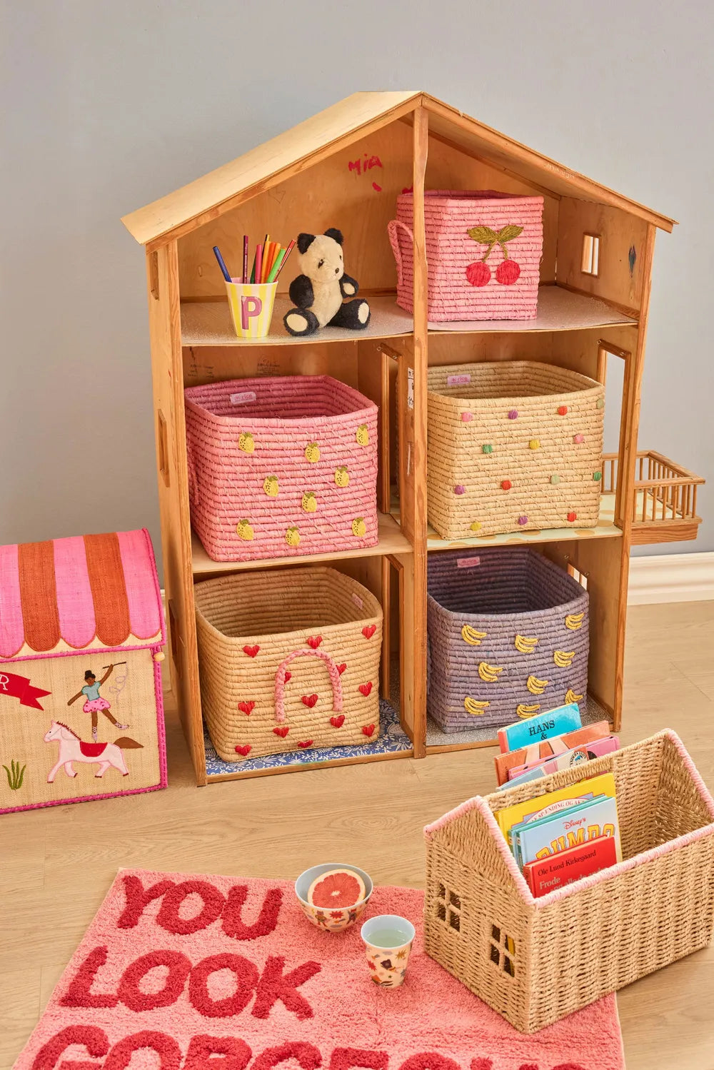 Rice - Quadratischer Raffia Korb Punkte