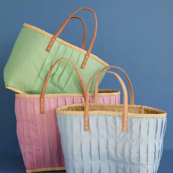 Korbtasche aus Raffiabast von Rice hellblau kariert – Alsaba