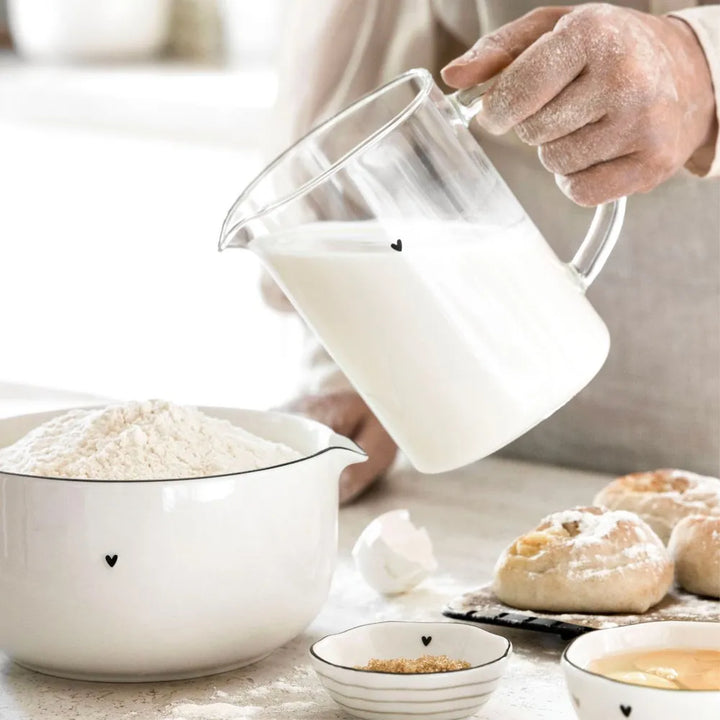 Bastion Collections - Rührschüsseln Weiß mit Herz und Ausgießer 2er-Set