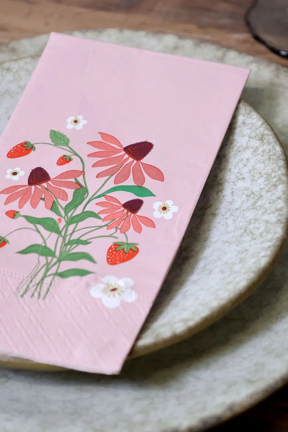 Chic Antique - Papierservietten Rosa mit Erdbeeren und Blumen