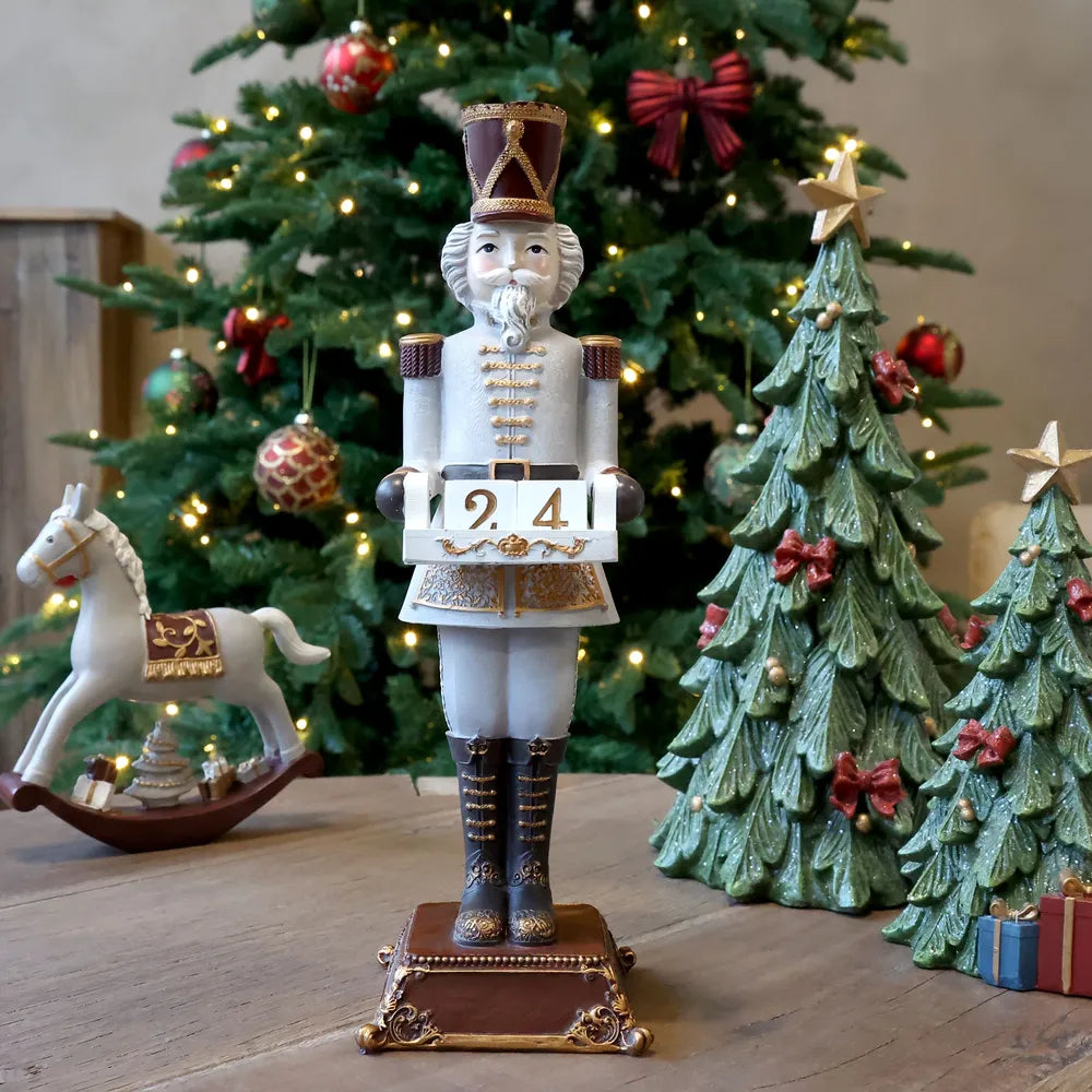 Chic Antique Nussknacker Figur Blockkalender 31,5 cm