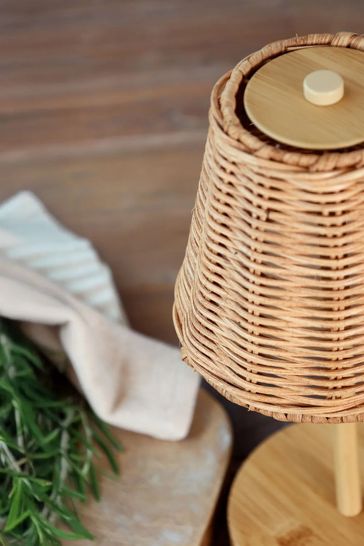Chic Antique - Wiederaufladbare LED Tischlampe
