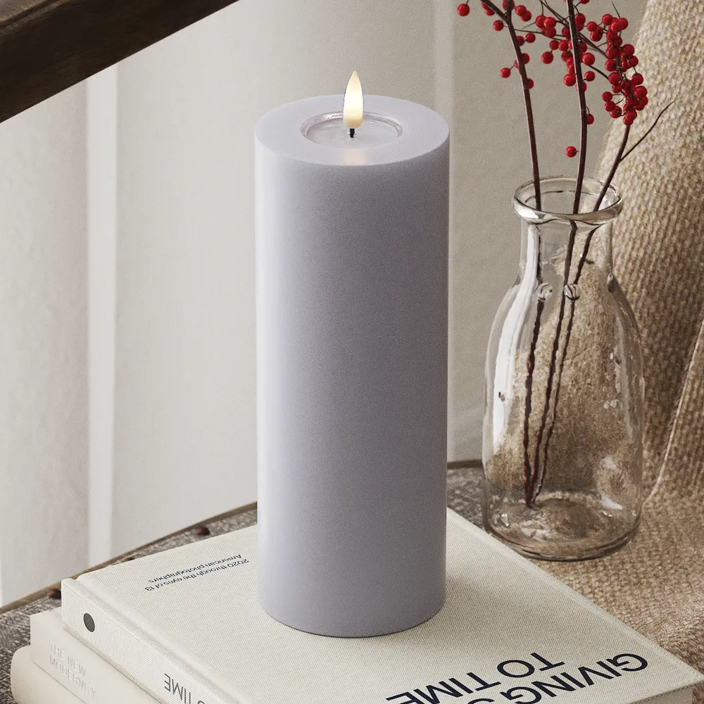Deluxe Homeart LED Kerze Blockkerze Real Flame 20 cm