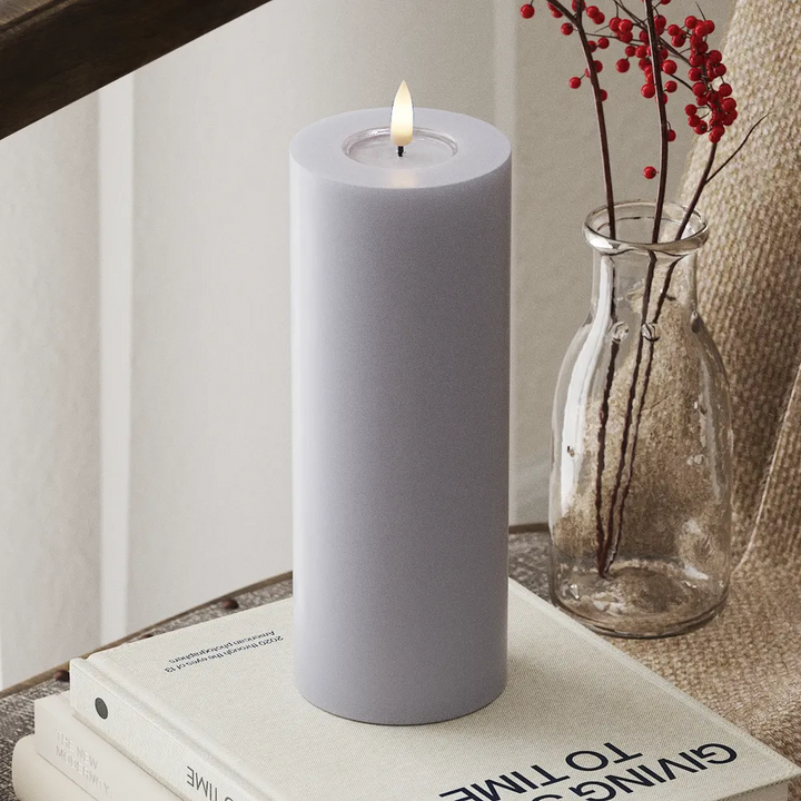 Deluxe Homeart LED Kerze Blockkerze Real Flame 20 cm