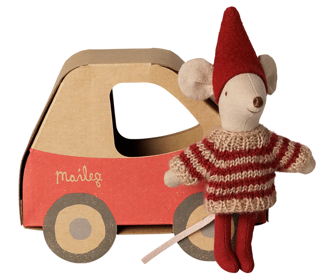 Maileg - Weihnachtsmaus, kleine Schwester in Auto-Box