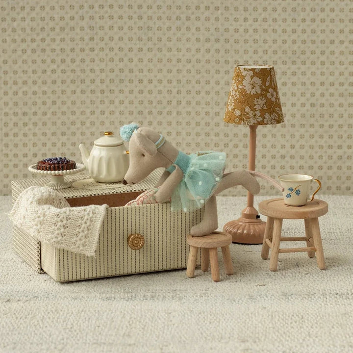 Maileg - Maus Tanzmaus mit Tagesbett Little Sister