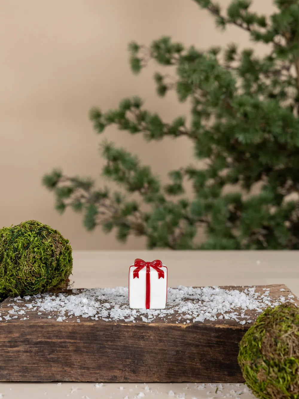 Storefactory Weihnachtsdeko Dekofigur Geschenk White