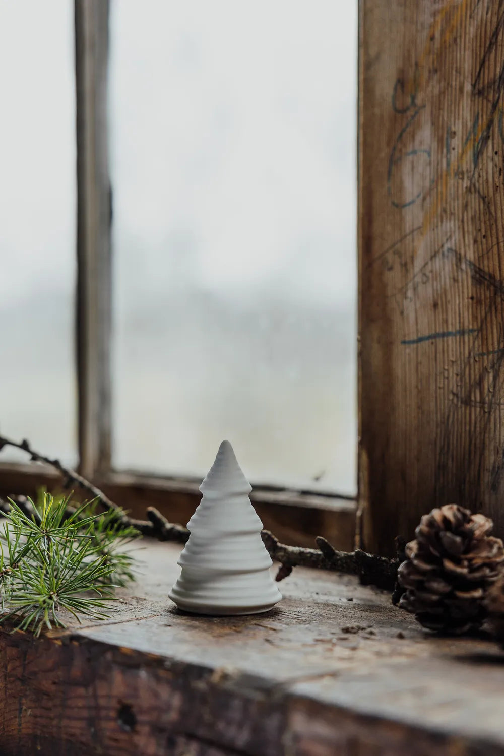 Storefactory Deko-Tannenbaum aus Matter Keramik