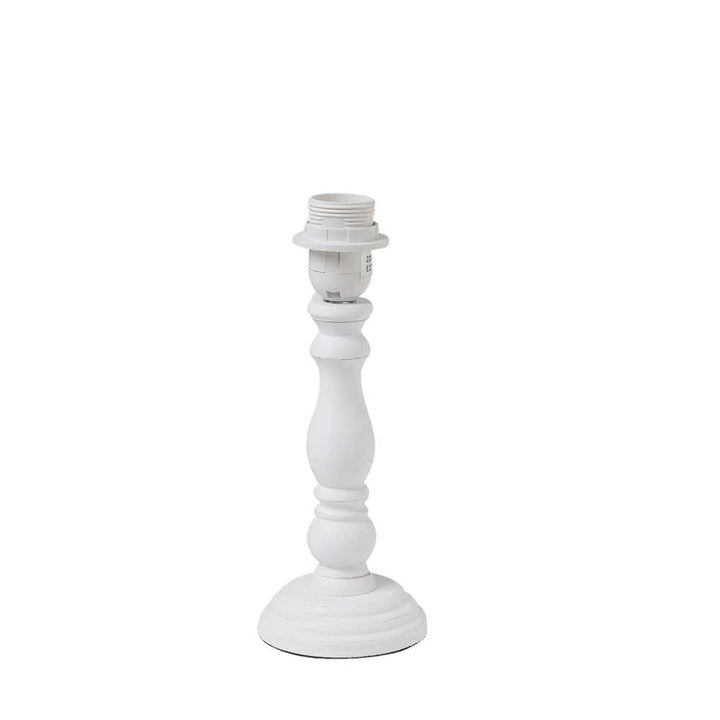 Ein Clayre &amp; Eef - Lampenfuß Landhaus weiß 26 cm auf weißem Hintergrund.