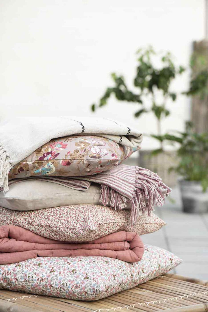 Ib Laursen - Kissenbezug mit rosa, blauen und grünen Blumen