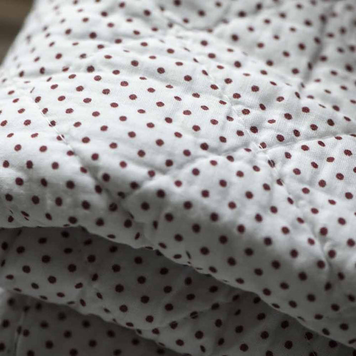 Ib Laursen - Quilt weiß mit roten Pünktchen