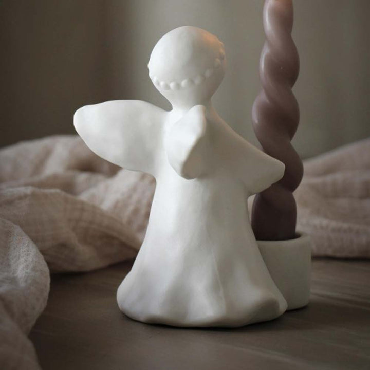 Majas Cottage - Engel Herz aus Keramik mit Stabkerzenhalter white